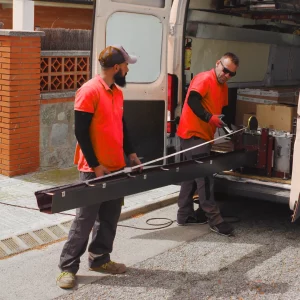 Equipo profesional de Top Pluviales especializado en soluciones de drenaje pluvial
